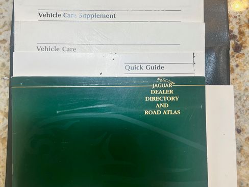 Used 2001 Jaguar XK8 Convertible image 21