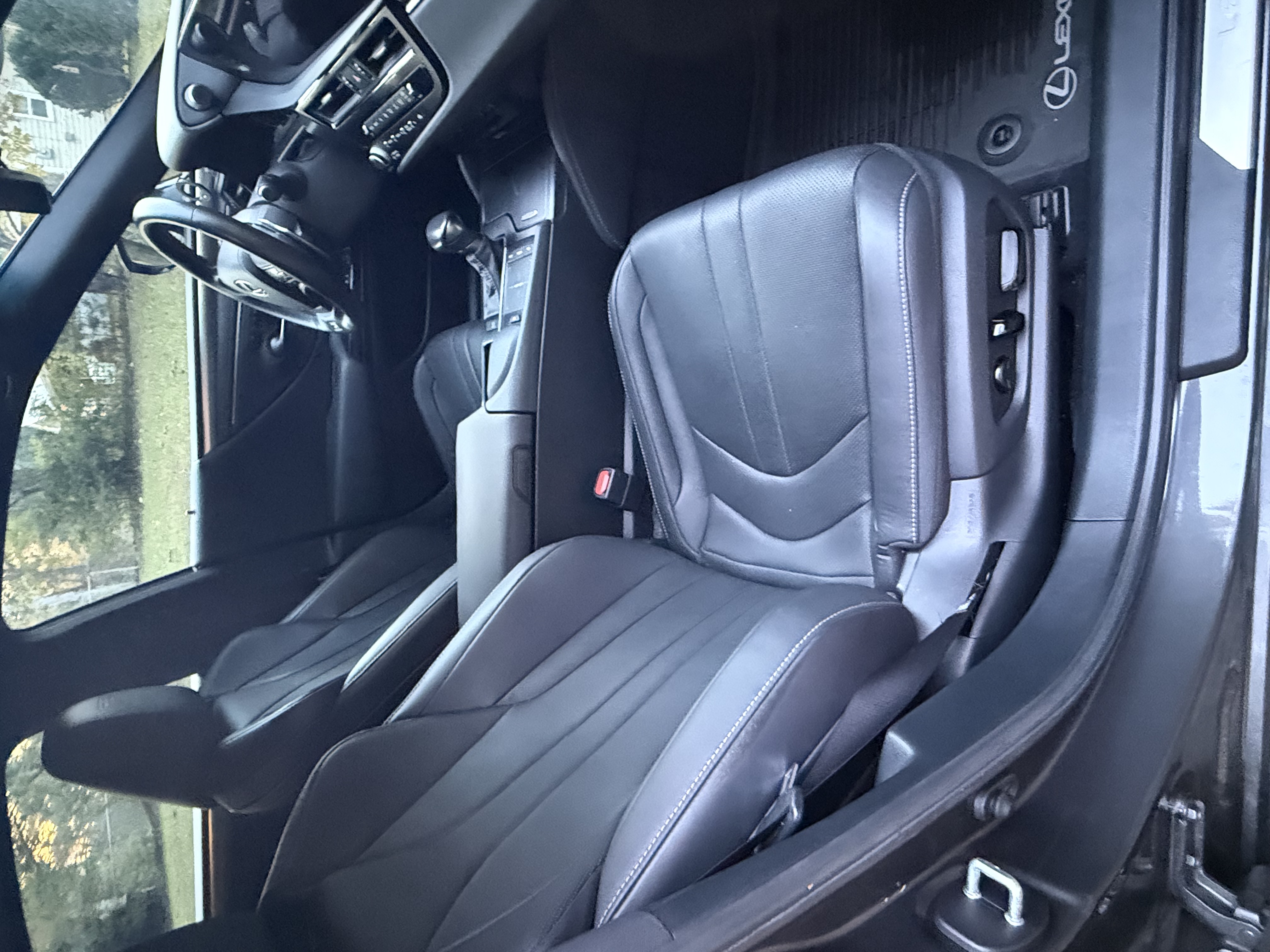 Used 2022 Lexus ES 350 F Sport w/ Accessory Package 2 FWD image 22