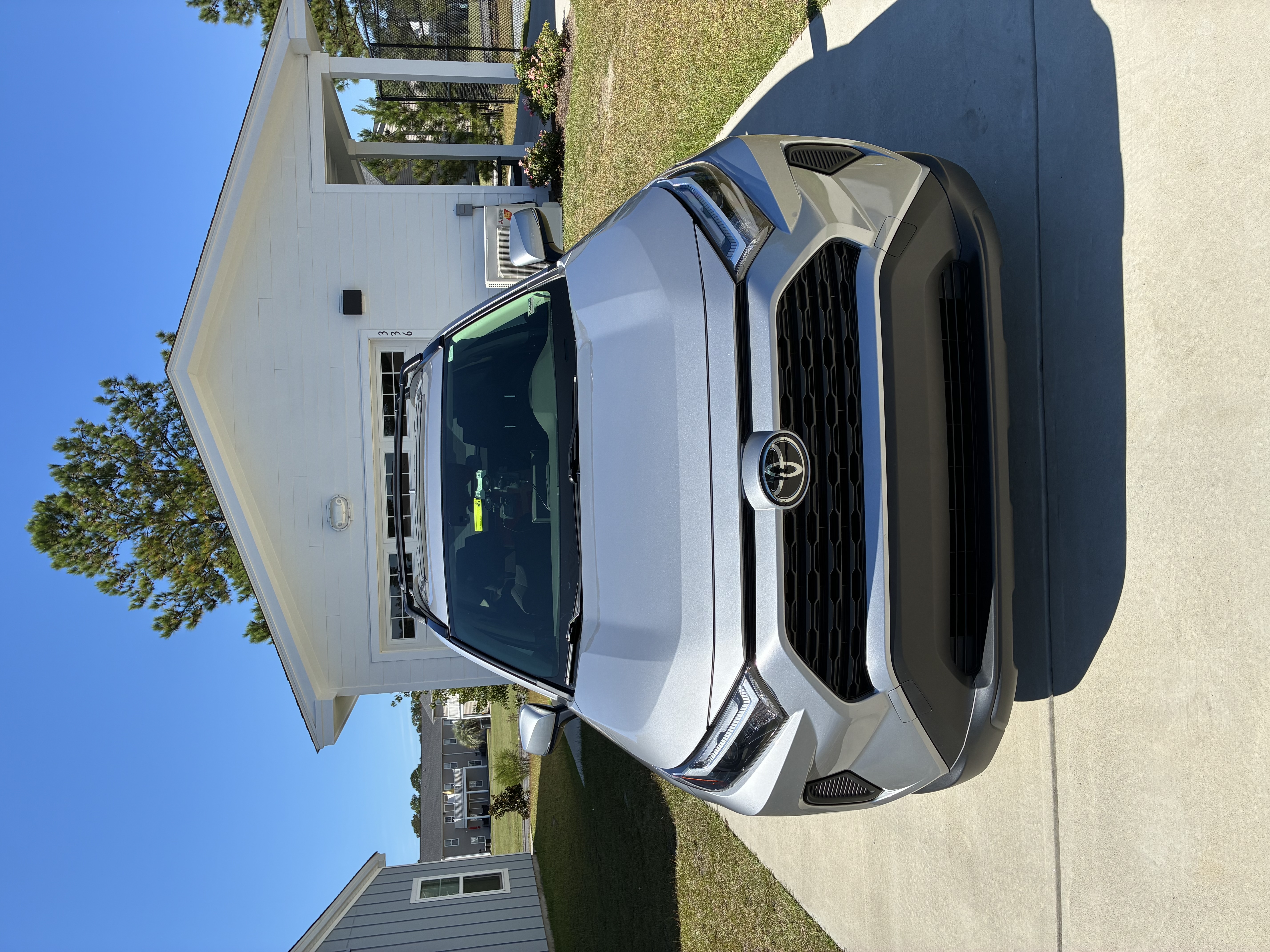 Used 2025 Toyota RAV4 XLE w/ Convenience Package AWD/4WD image 6
