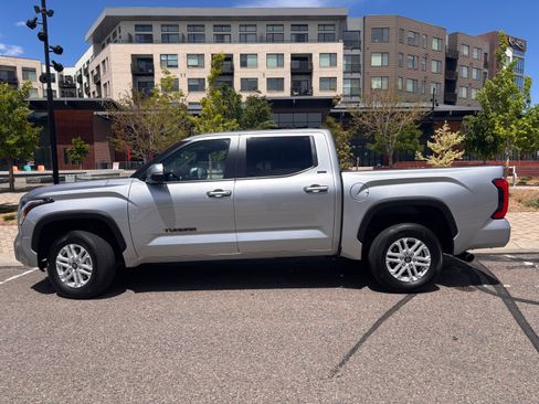 Used 2025 Toyota Tundra SR5 w/ Advanced Technology Package AWD/4WD image 1