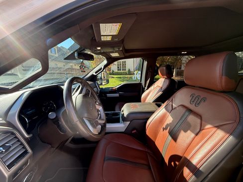 Used 2019 Ford F350 King Ranch w/ King Ranch Ultimate Package image 9