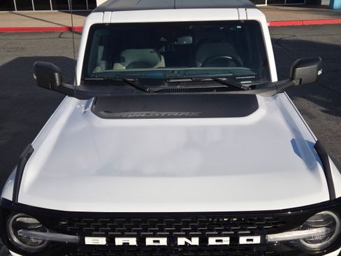 Used 2023 Ford Bronco Wildtrak image 25