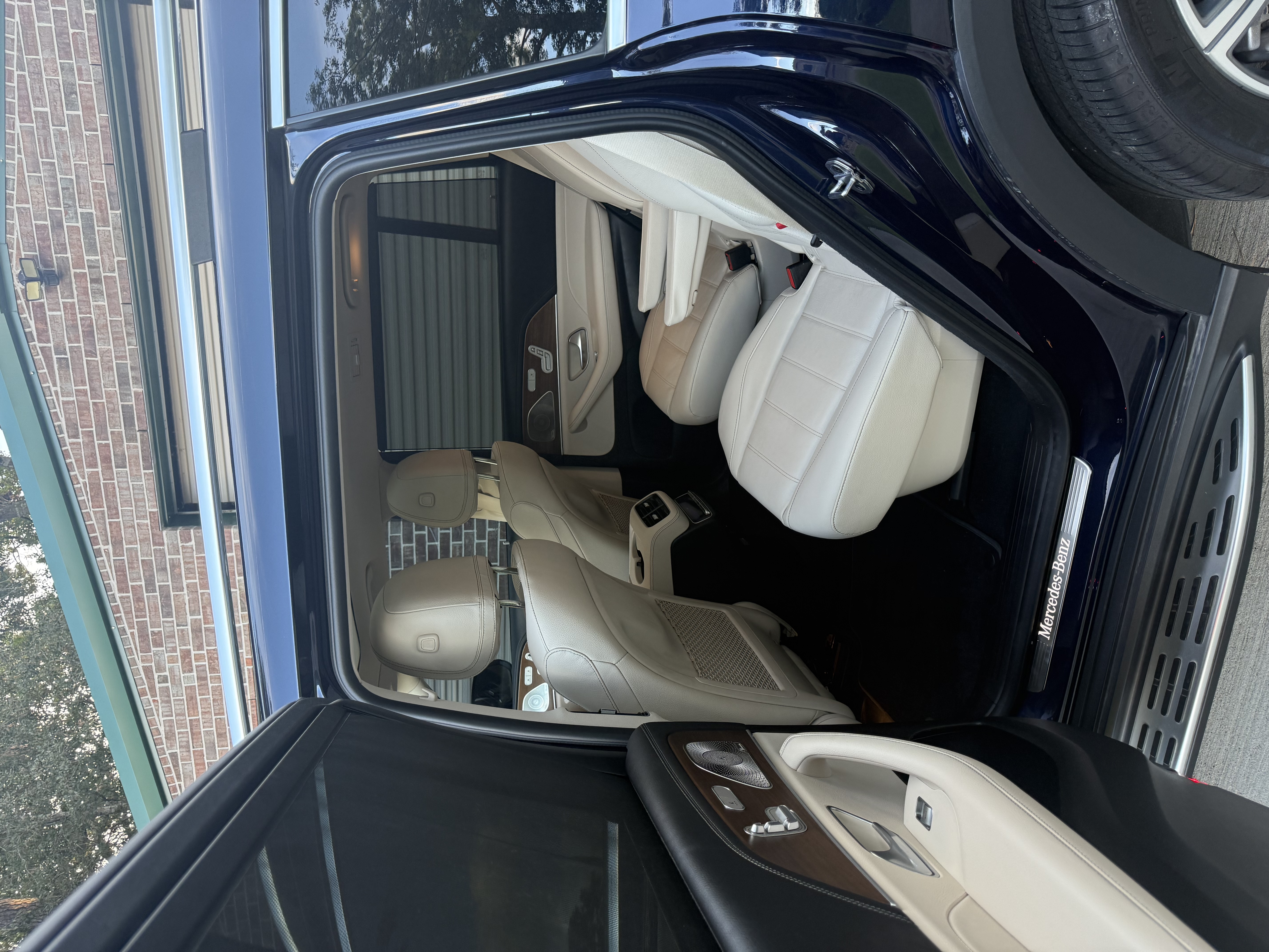 Used 2022 Mercedes-Benz GLS 450 4MATIC image 12