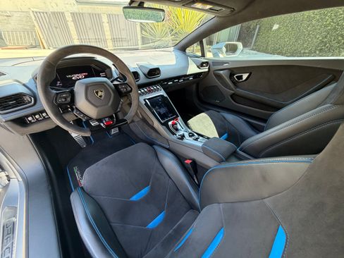 Used 2020 Lamborghini Huracan EVO AWD/4WD image 21