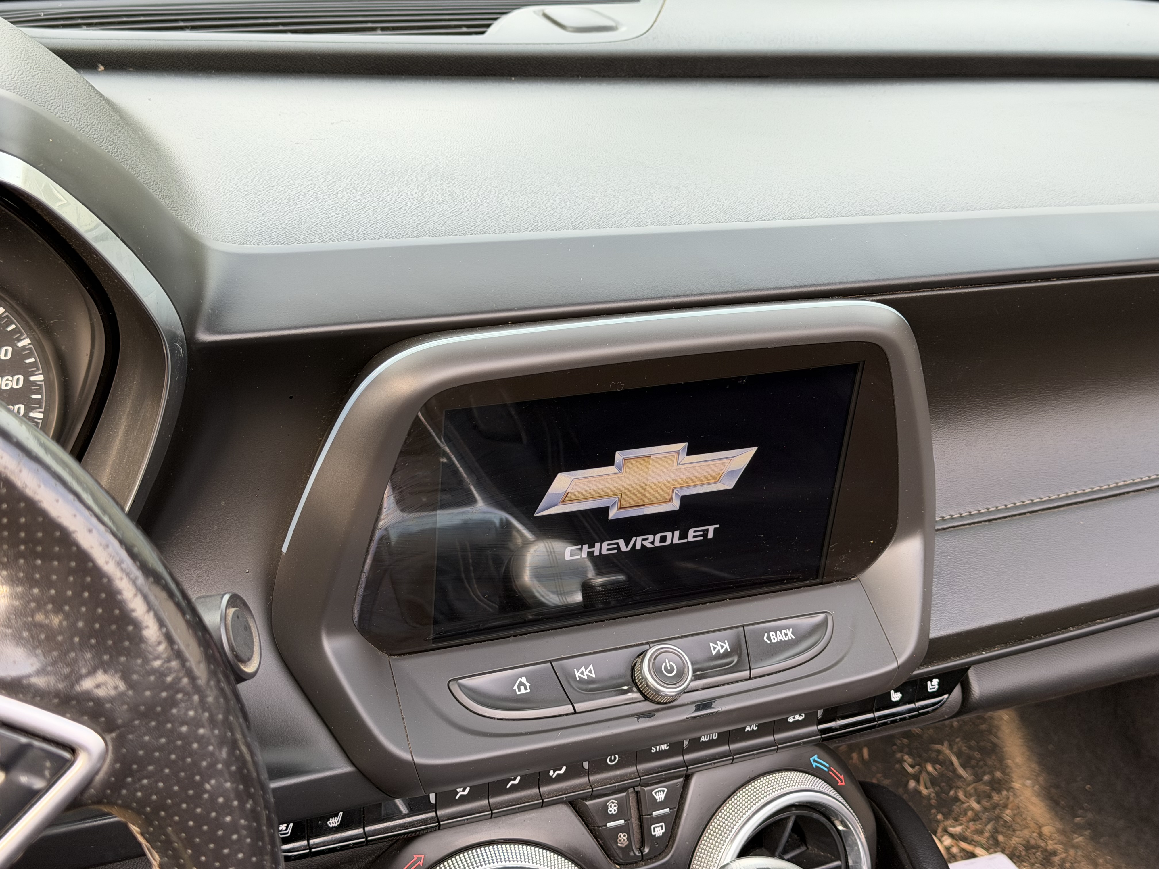 Used 2020 Chevrolet Camaro SS RWD image 13