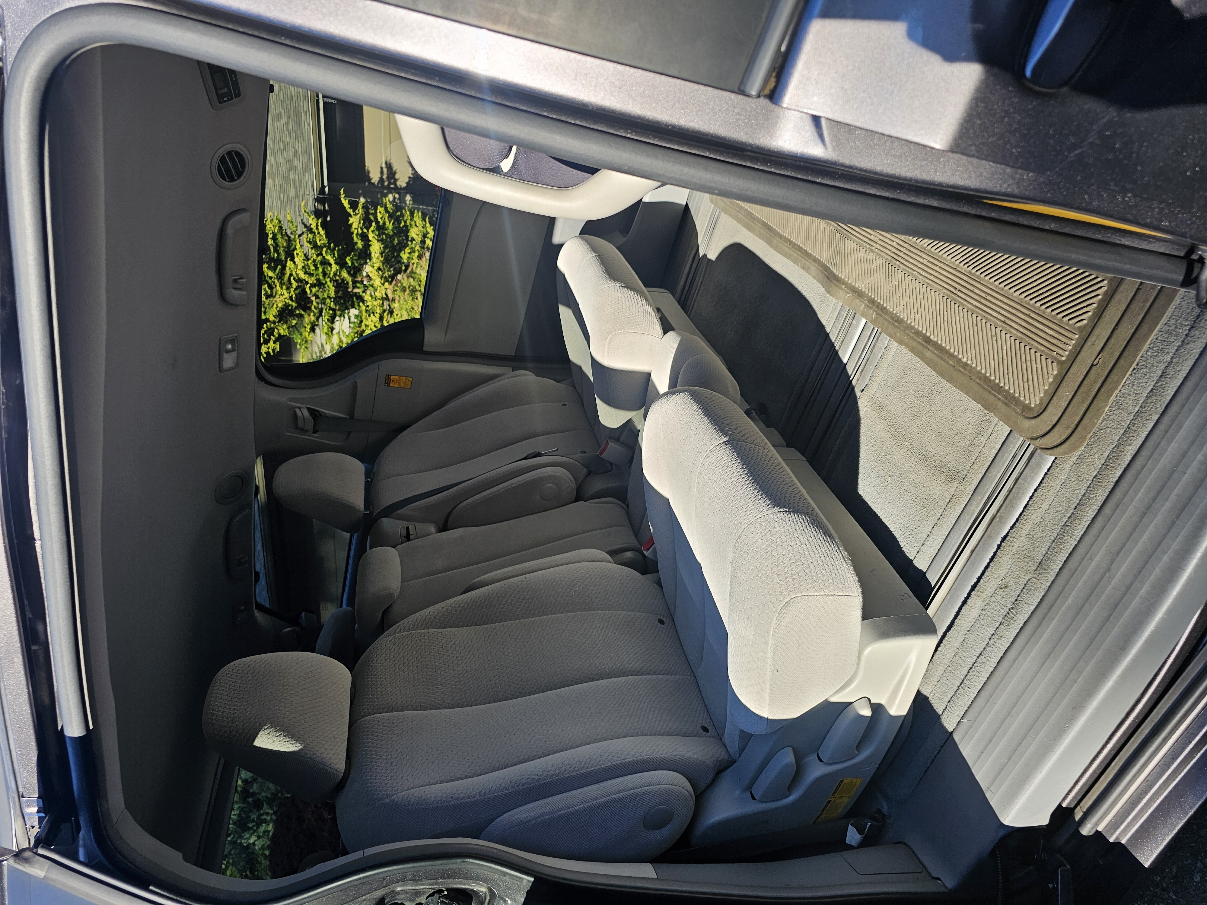 Used 2014 Toyota Sienna LE FWD image 14