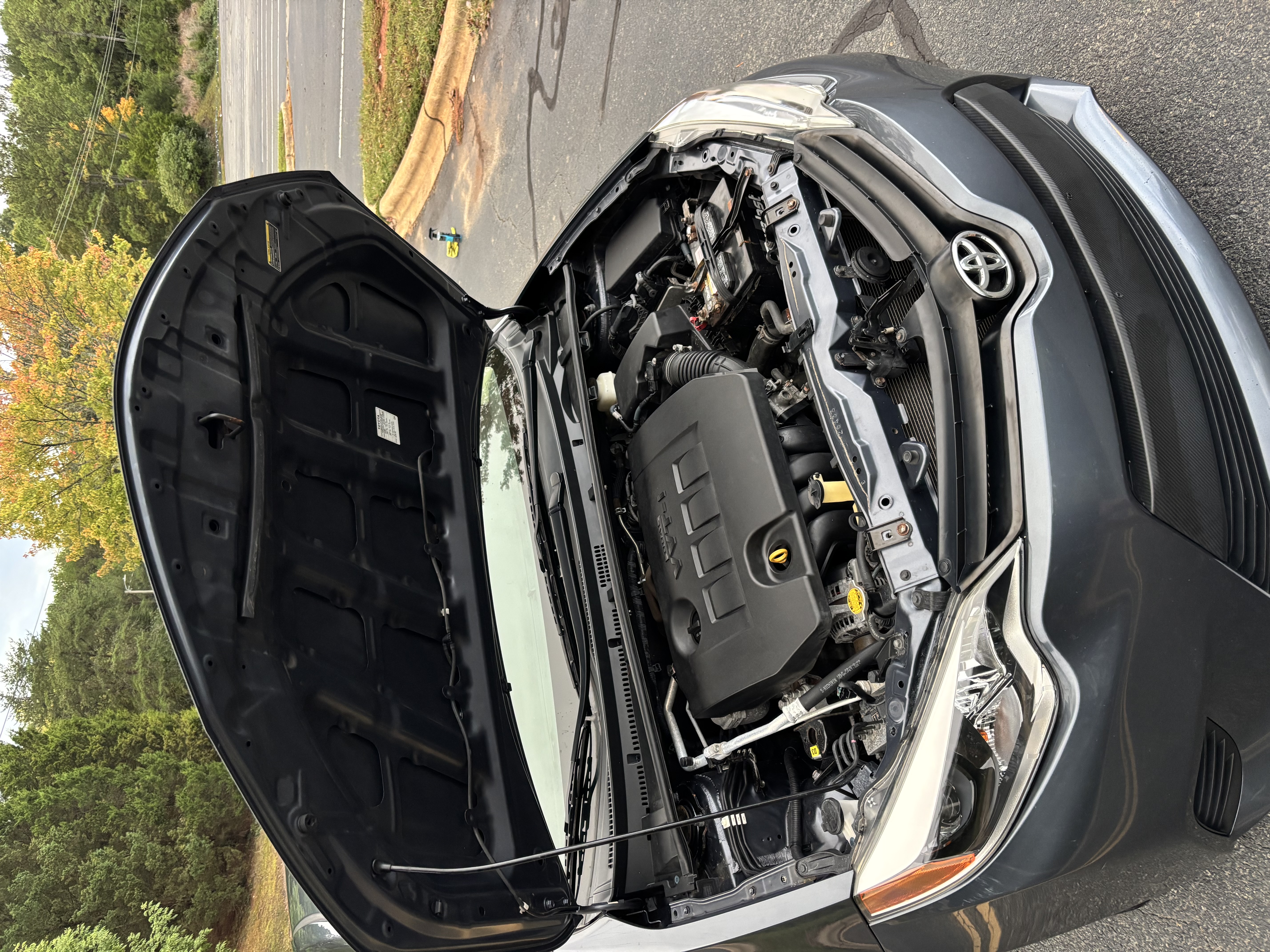 Used 2014 Toyota Corolla LE FWD image 13