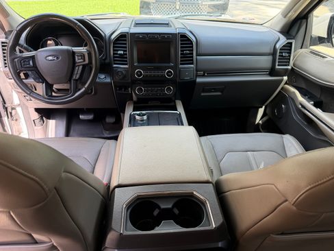 Used 2018 Ford Expedition Max Limited w/ Equipment Group 301A RWD image 11