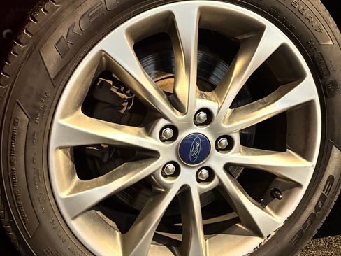 Used 2018 Ford Fusion Energi SE image 14