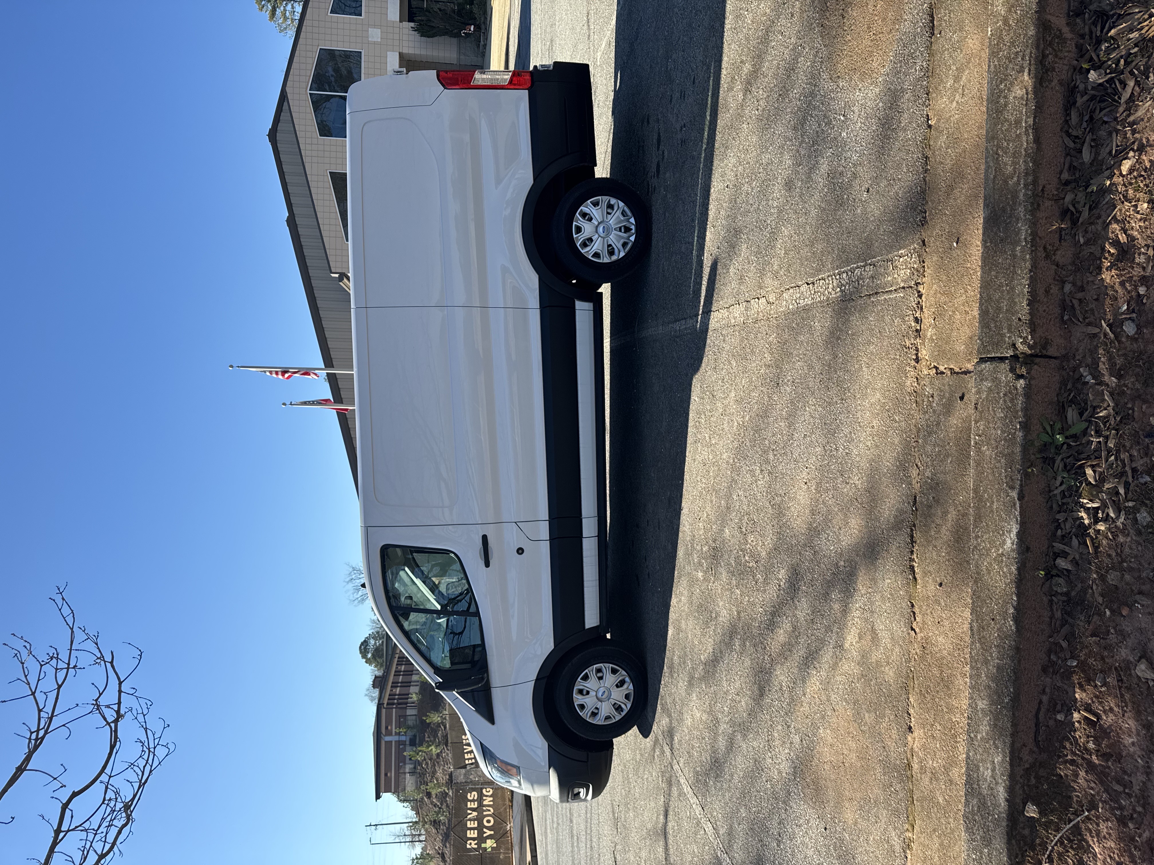 Used 2020 Ford Transit 150 Low Roof RWD image 8