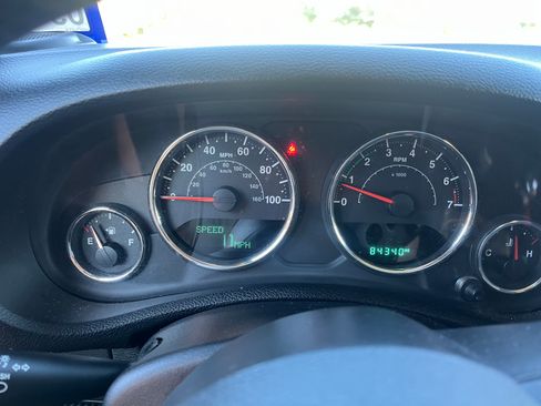 Used 2017 Jeep Wrangler Unlimited Sport w/ Connectivity Group AWD/4WD image 22