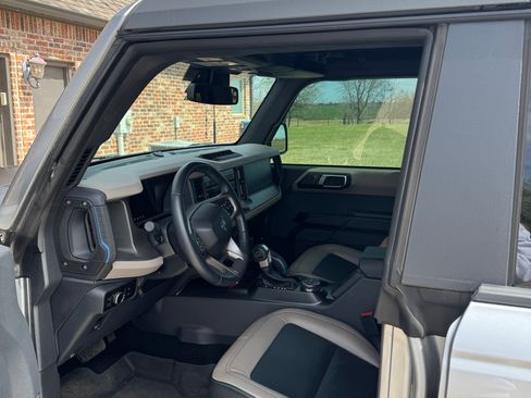 Used 2024 Ford Bronco Wildtrak image 6