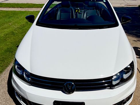 Used 2014 Volkswagen Eos FWD image 10