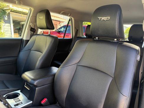 Used 2022 Toyota 4Runner TRD Sport w/ Technology Package image 13