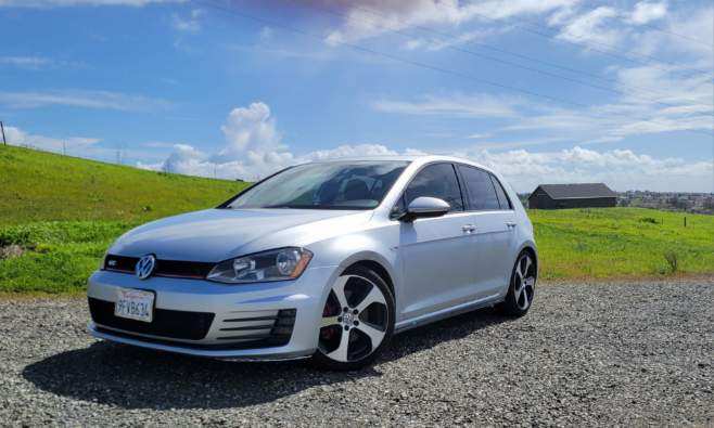 Used 2015 Volkswagen GTI S FWD image 11