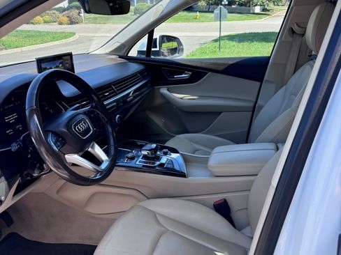 Used 2019 Audi Q7 3.0T Premium Plus w/ Premium Plus Package AWD/4WD image 8