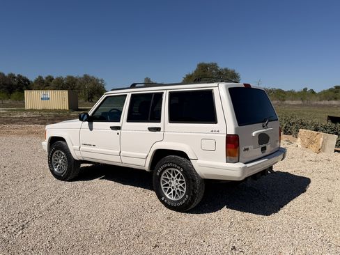 Used 1998 Jeep Cherokee 4WD 4-Door image 5