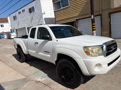 Used 2006 Toyota Tacoma 4x4 Access Cab V6 w/ SR5 Pkg #2 image 5
