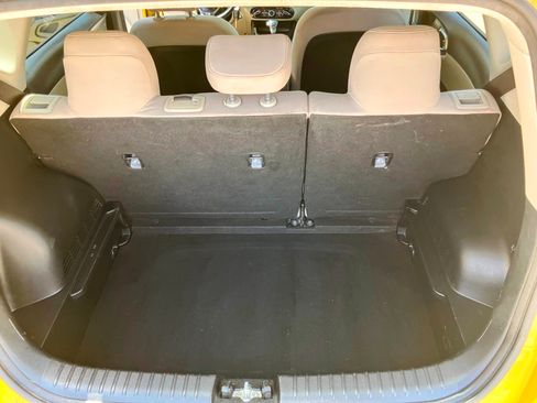 Used 2020 Kia Soul S FWD image 20