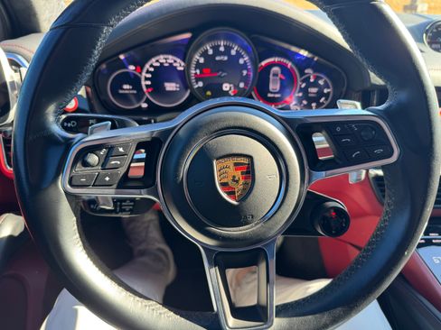 Used 2021 Porsche Cayenne GTS image 12