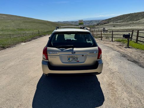 Used 2008 Subaru Outback 2.5i L.L. Bean image 5