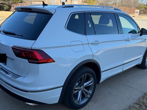 Used 2019 Volkswagen Tiguan SEL R-Line image 6