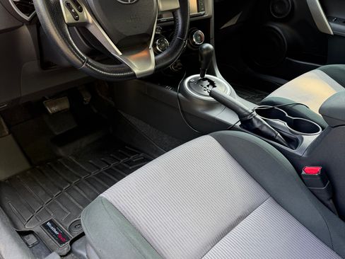 Used 2015 Scion tC FWD image 11