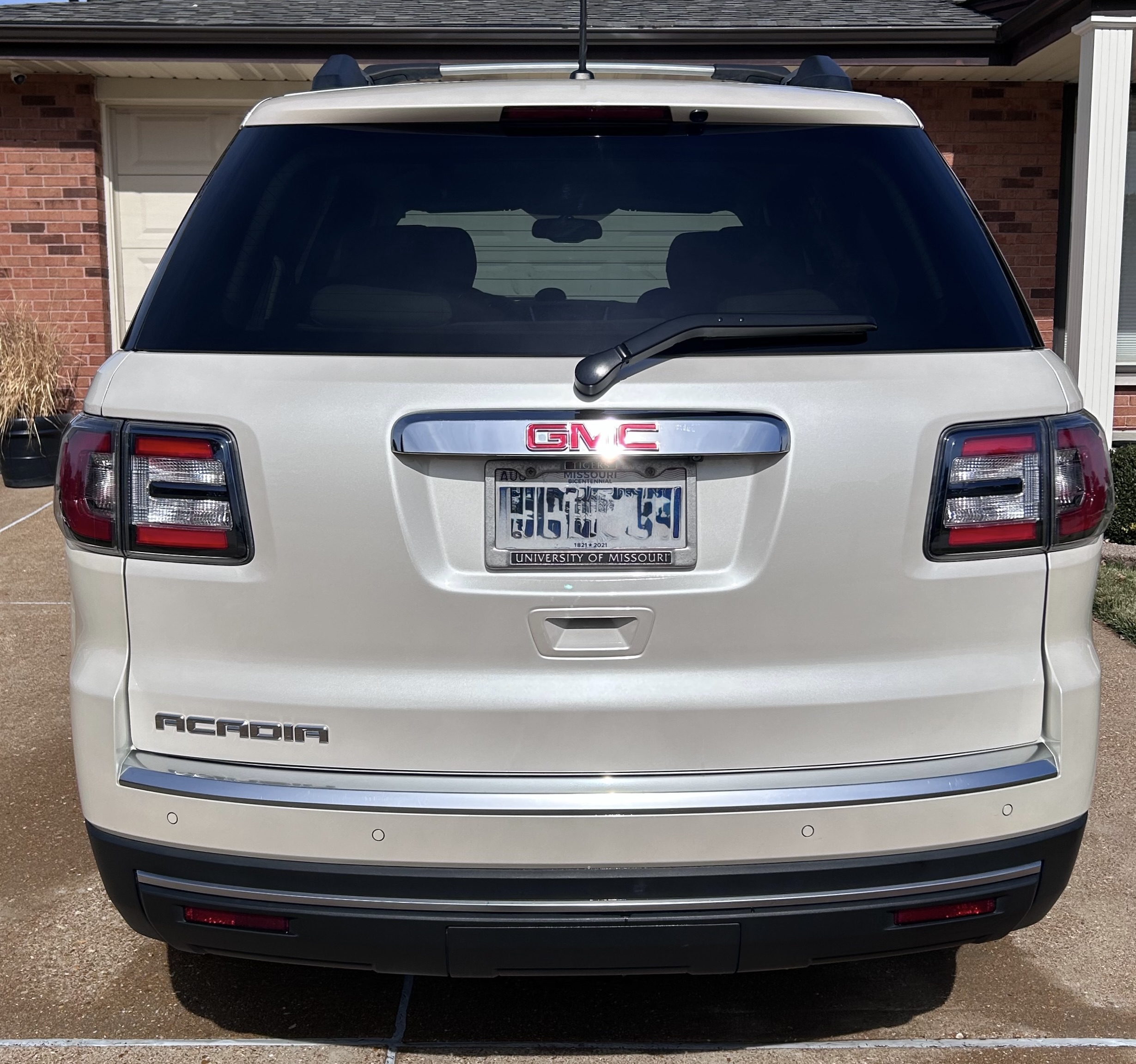 Used 2014 GMC Acadia SLE FWD image 4