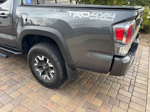 Used 2023 Toyota Tacoma TRD Off-Road image 5