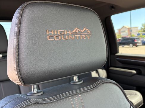 Used 2024 Chevrolet Silverado 3500 High Country w/ High Country Premium Package AWD/4WD image 17