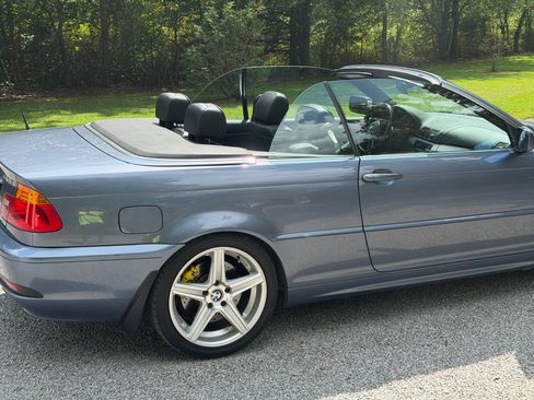 Used 2004 BMW 330Ci Convertible RWD image 16