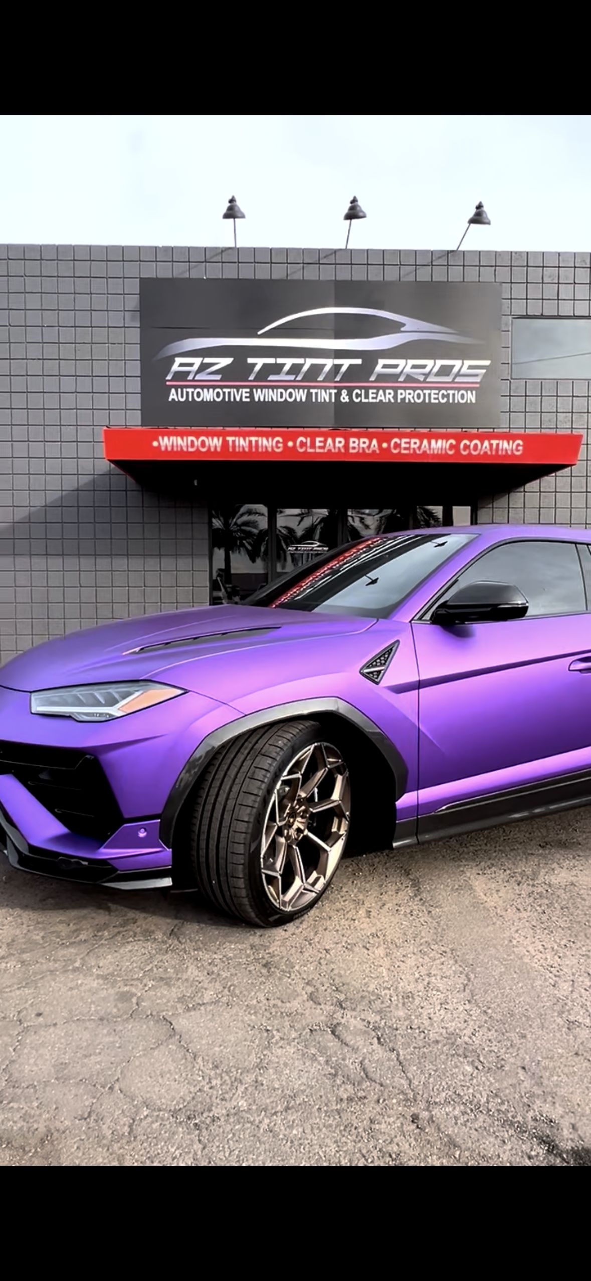 Used 2024 Lamborghini Urus Performante AWD/4WD image 2