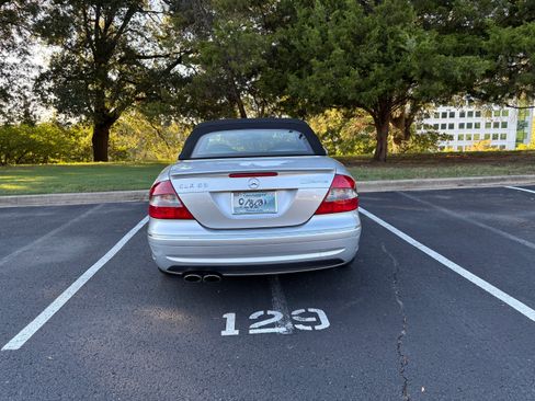 Used 2007 Mercedes-Benz CLK 63 AMG Cabriolet image 8