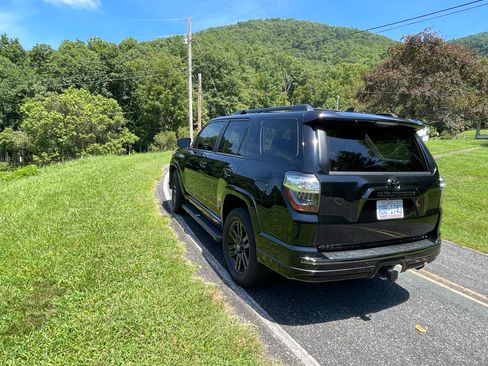 Used 2021 Toyota 4Runner Nightshade AWD/4WD image 5