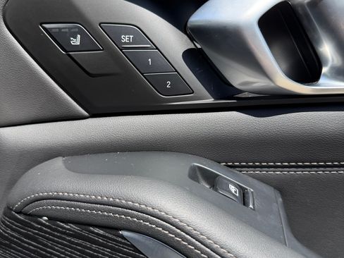 Used 2025 BMW X5 xDrive50e w/ Executive Package AWD/4WD image 12