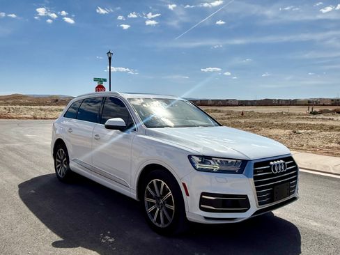 Used 2018 Audi Q7 3.0T Premium Plus w/ Premium Plus Package AWD/4WD image 5