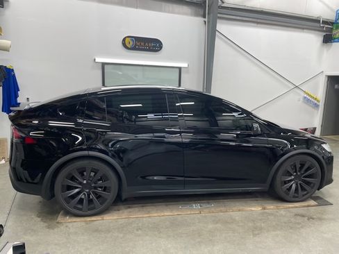 Used 2022 Tesla Model X Plaid image 31