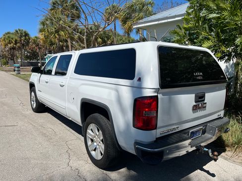 Used 2014 GMC Sierra 1500 SLE w/ SLE Value Package image 4