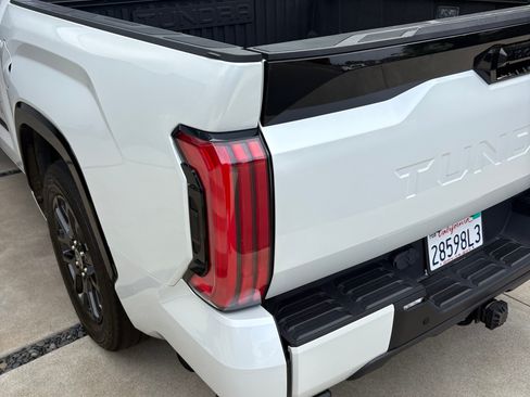 Used 2022 Toyota Tundra Platinum w/ Advanced Package RWD image 4