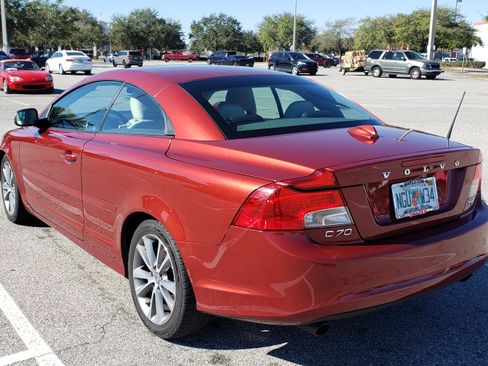 Used 2012 Volvo C70 T5 FWD image 8