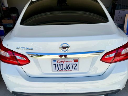 Used 2016 Nissan Altima 2.5 S w/ Power Driver Seat Package image 4