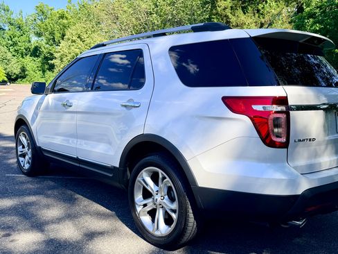 Used 2013 Ford Explorer Limited AWD/4WD image 4