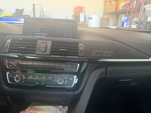 Used 2019 BMW M4 CS w/ Executive Package RWD image 20