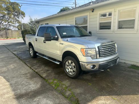 Used 2012 Ford F150 XLT w/ XLT Chrome Pkg image 1