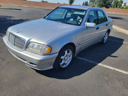 Used 2000 Mercedes-Benz C 280 Sedan image 17