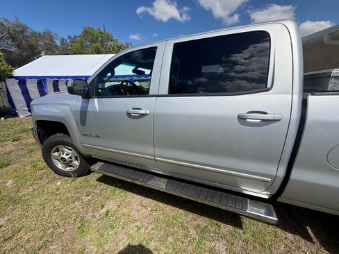 Used 2015 Chevrolet Silverado 2500 LT w/ LT Convenience Package image 9
