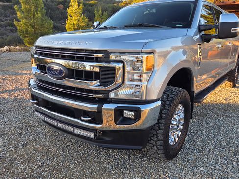 Used 2020 Ford F350 XLT w/ XLT Premium Package image 2