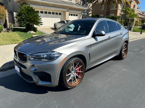 Used 2018 BMW X6 M image 1