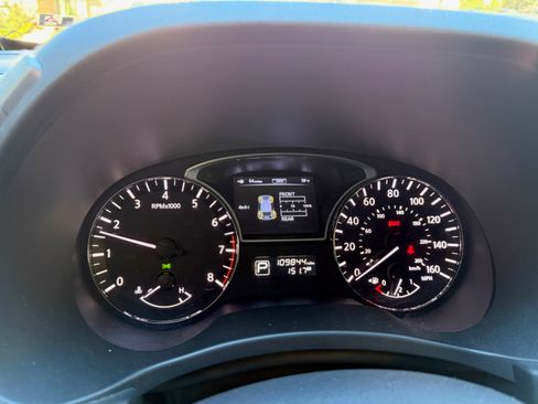 Used 2013 Nissan Pathfinder SL w/ Trailer Tow Pkg image 18