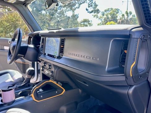 Used 2024 Ford Bronco Badlands image 19
